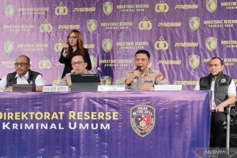 Kasus pembakaran mobil petugas berawal dari pengancaman