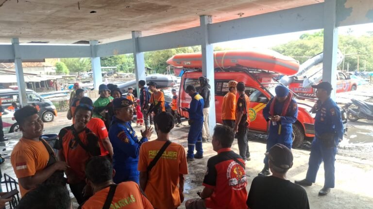 Tim SAR Gabungan Polres Probolinggo Berhasil Temukan ABK di Perairan Gili Ketapang Pasca 3 hari Hilang