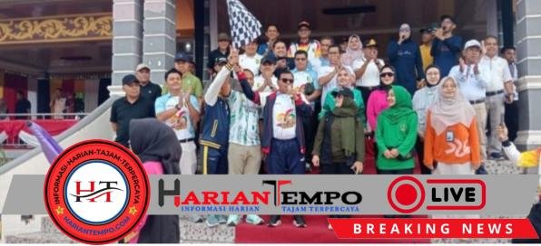 Bupati Suhardiman Buka Pacu Jalur dan Gerak Jalan Santai HUT Kuansing ke-26: Taman Jalur Berubah Jadi Lautan Semangat